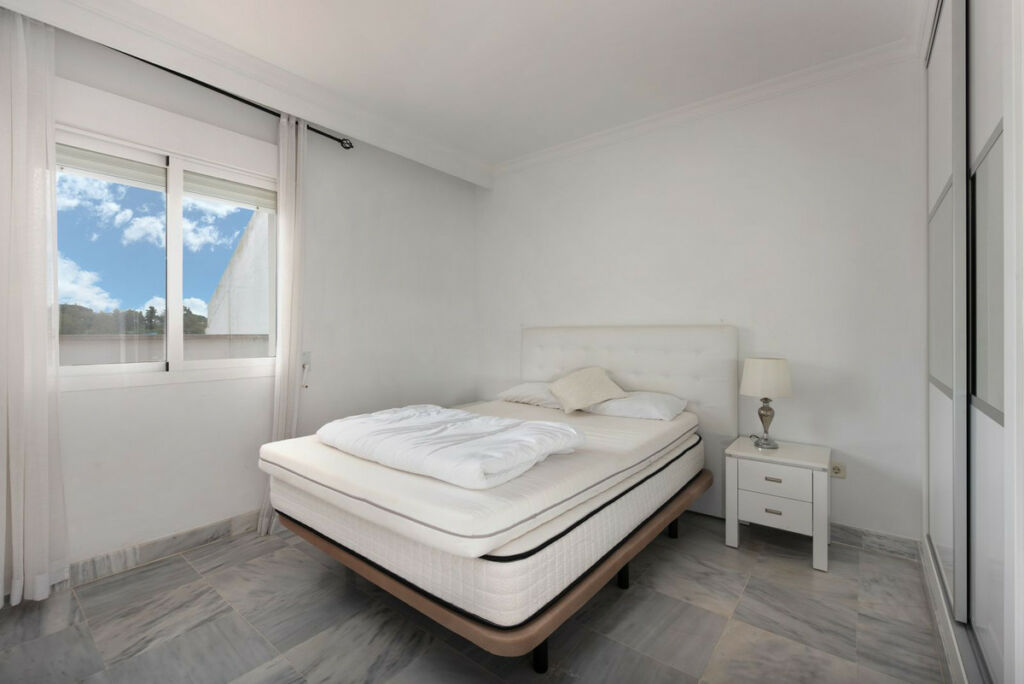 Penthouse Puerto Banús Málaga - image 18