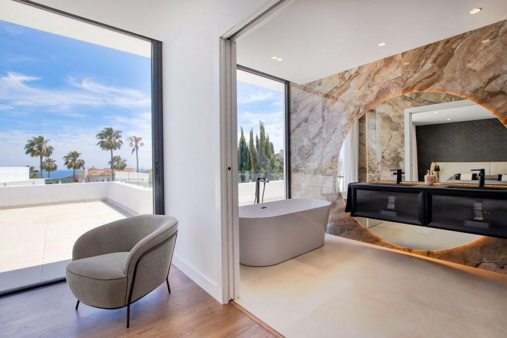 Detached Villa Valle Romano Málaga - image 18