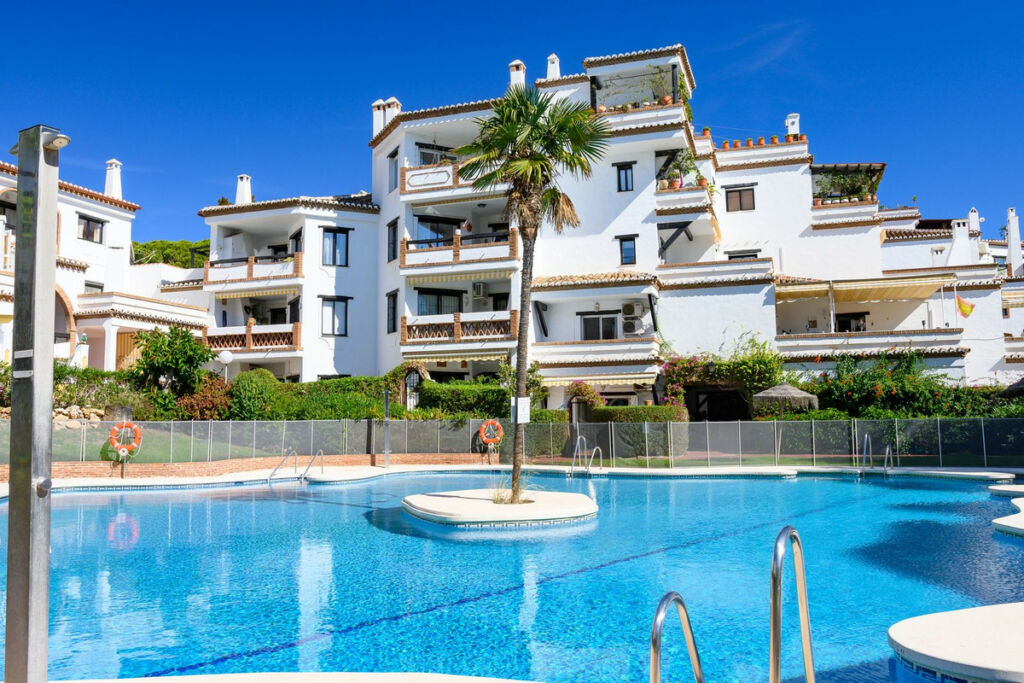 Ground Floor Apartment Calahonda Málaga - image 18