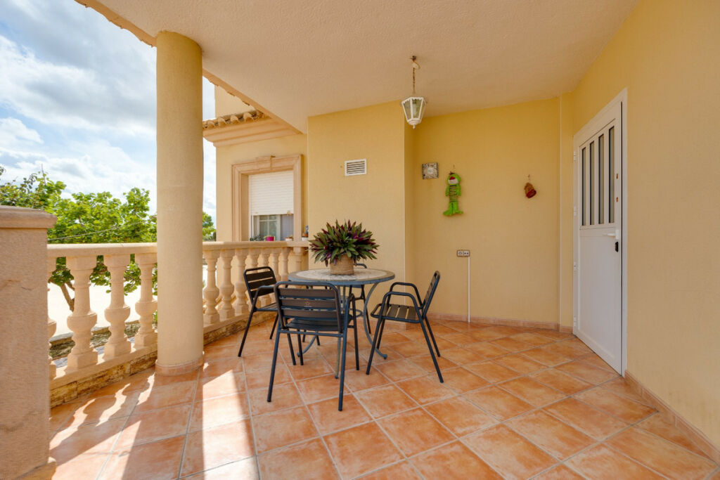 Detached Villa Orihuela Alicante - image 11