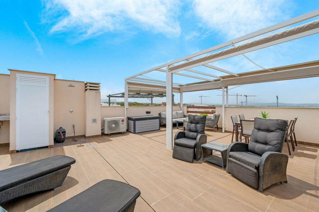 Bungalow Los Balcones Alicante - image 19