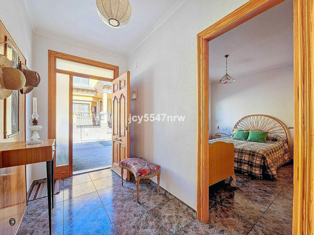 Townhouse Pinoso Alicante - image 19