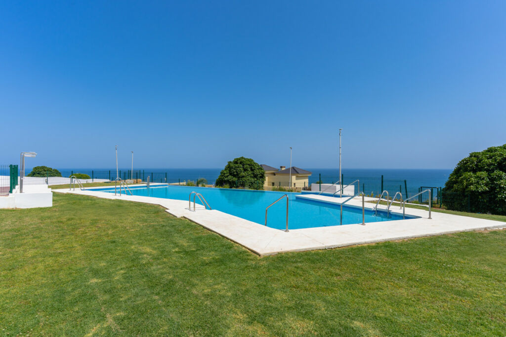 Ground Floor Apartment Casares Málaga - image 19