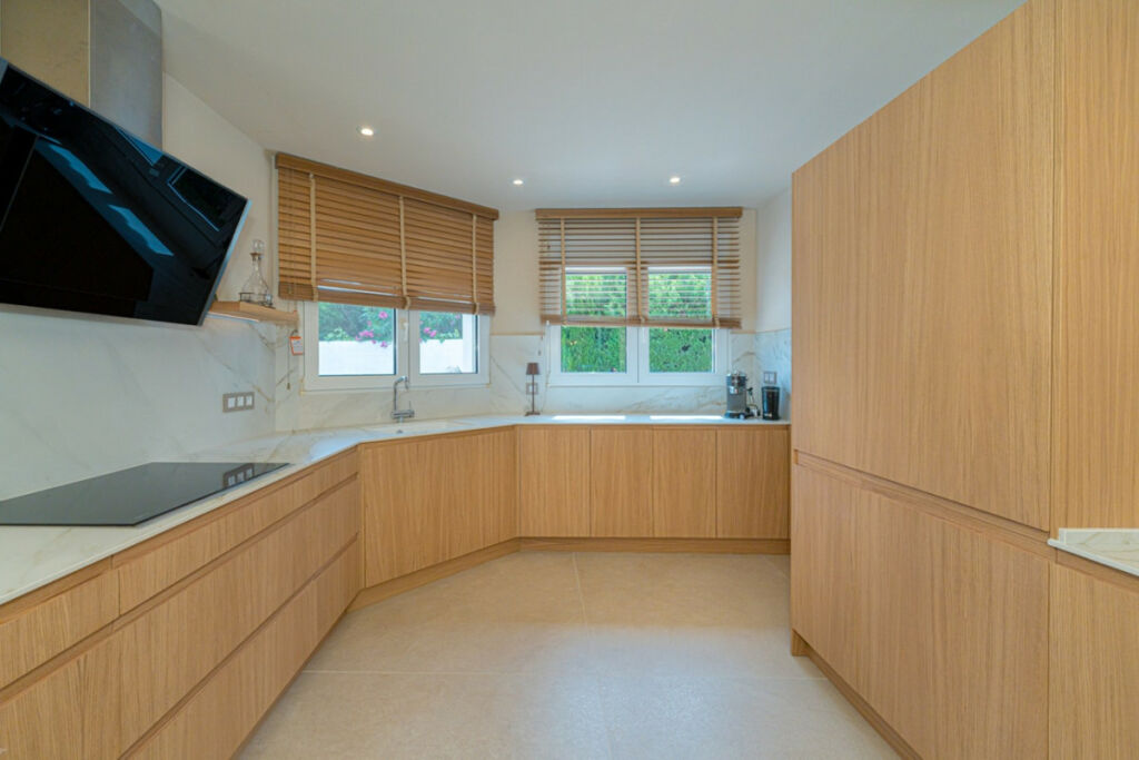 Detached Villa Denia Alicante - image 19