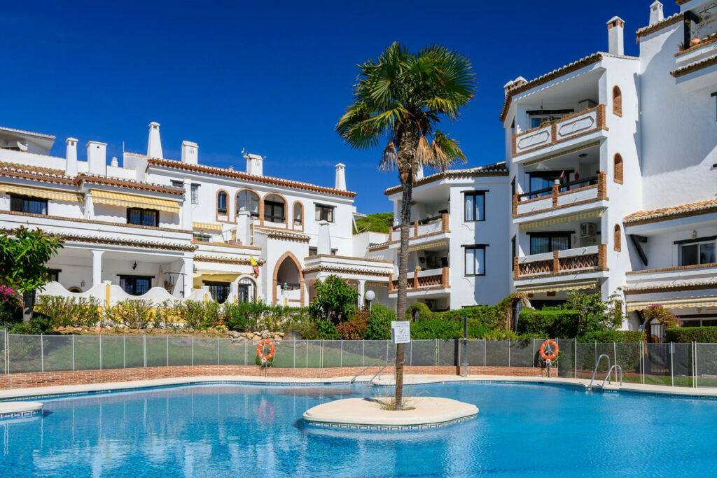 Ground Floor Apartment Calahonda Málaga - image 19