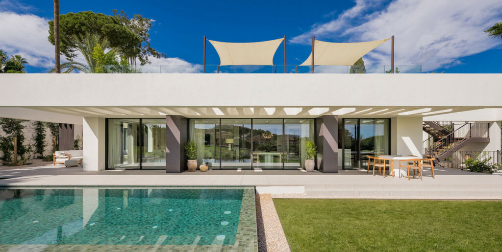 Detached Villa Nueva Andalucía Málaga - image 19