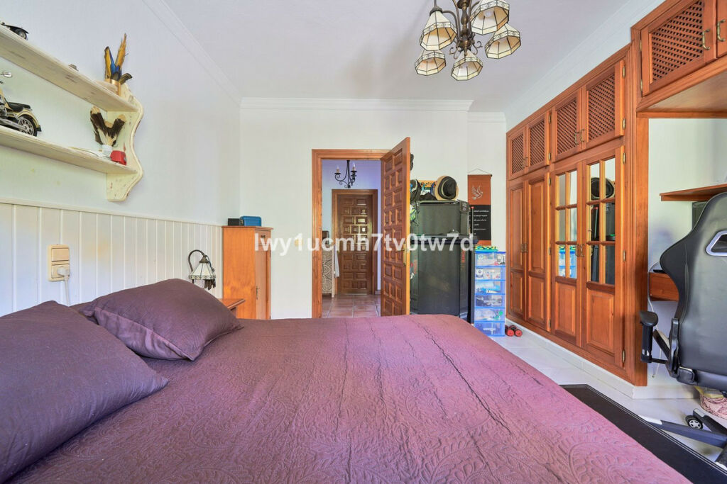 Detached Villa Alhaurín de la Torre Málaga - image 19