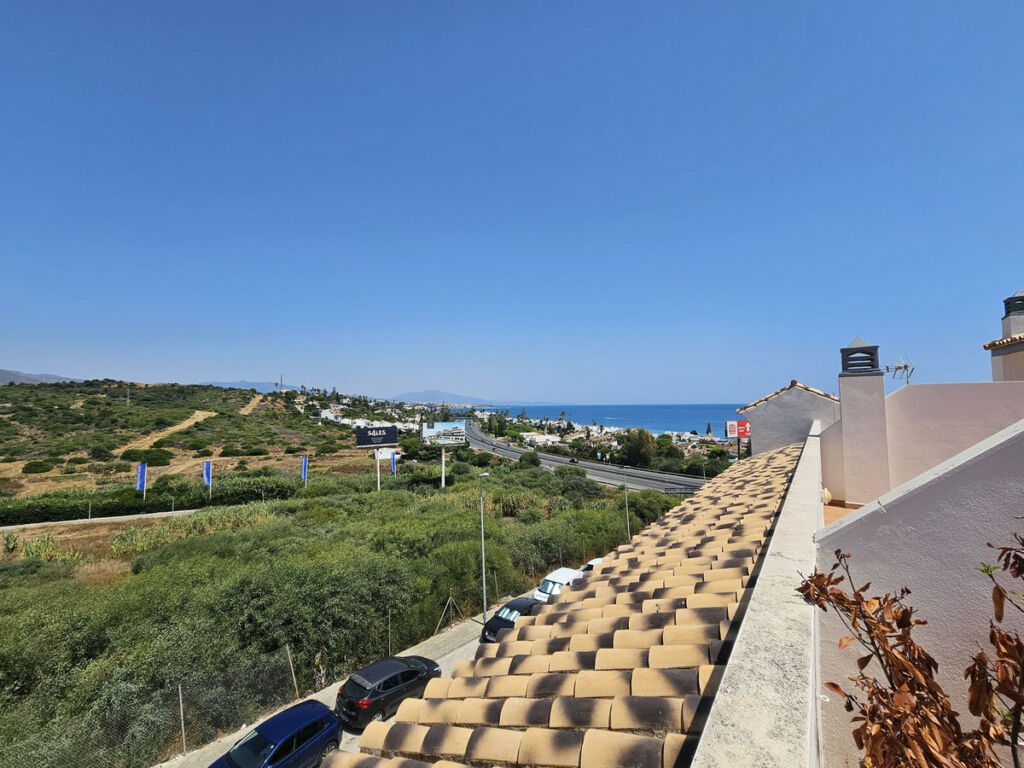 Top Floor Apartment Estepona Málaga - image 19