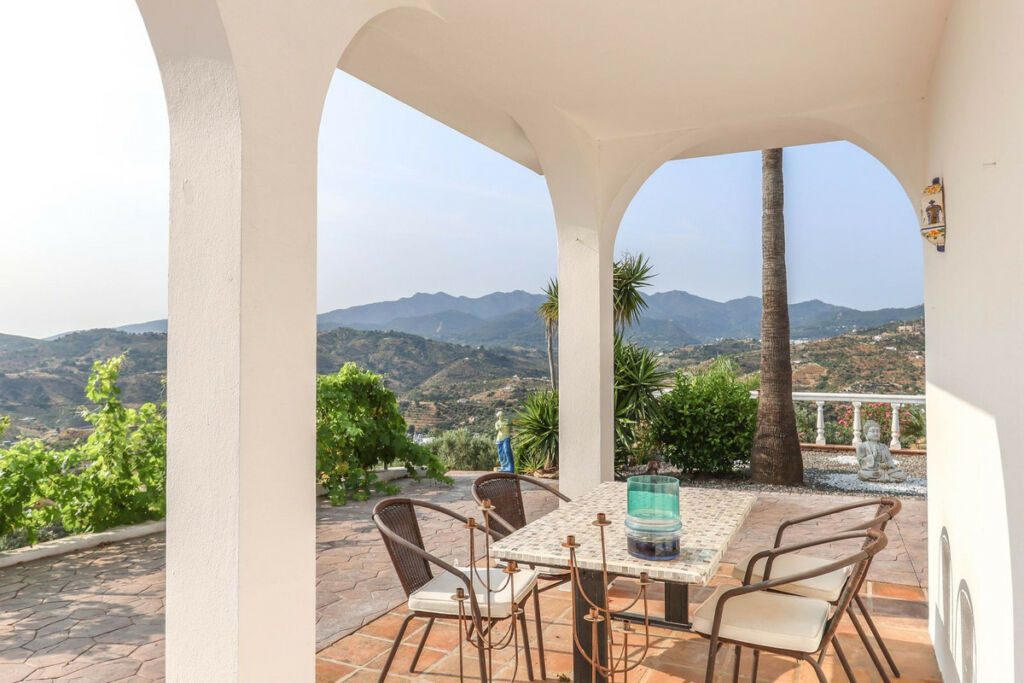 Detached Villa Guaro Málaga - image 20
