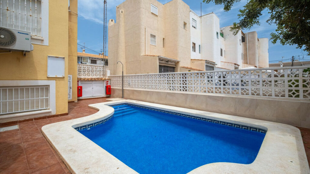 Duplex Los Locos Alicante - image 19