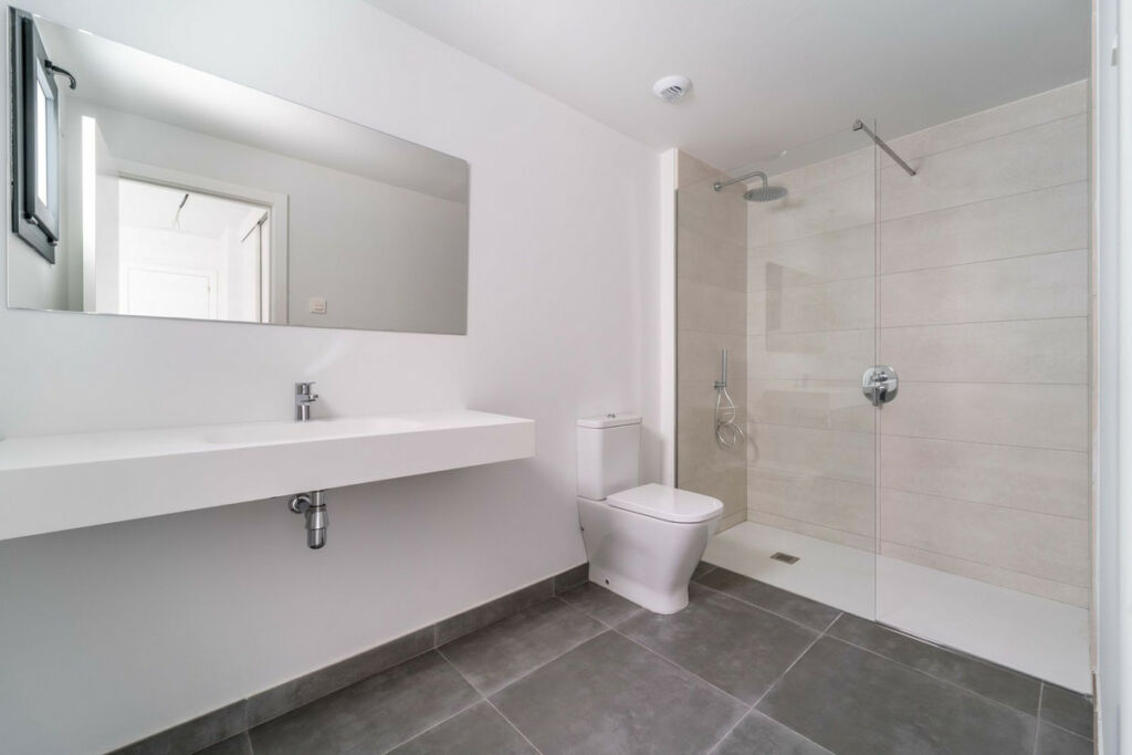 Middle Floor Apartment Fuengirola Málaga - image 19