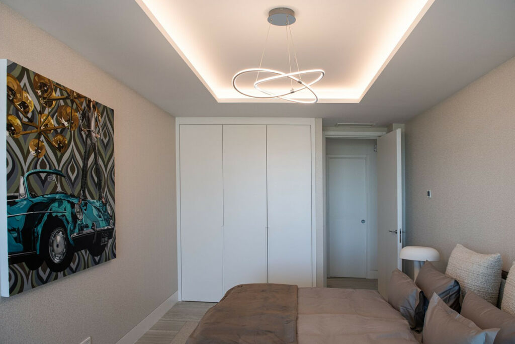 Middle Floor Apartment Estepona Málaga - image 19