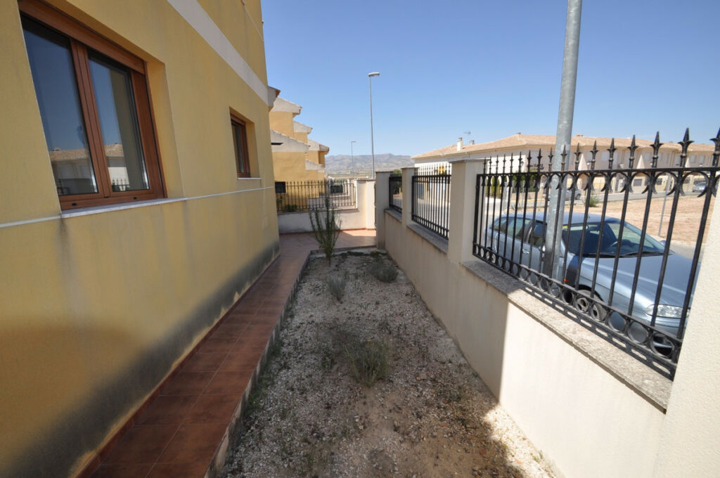 Townhouse Pinoso Alicante - image 19