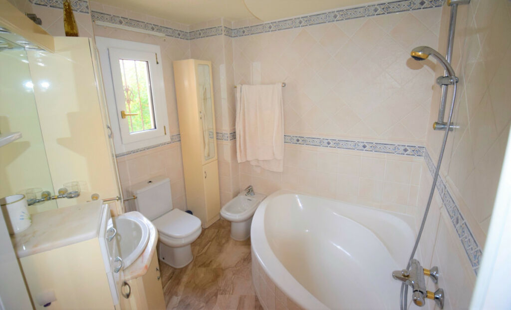 Detached Villa Guardamar del Segura Alicante - image 19