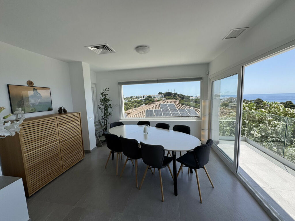 Detached Villa Riviera del Sol Málaga - image 19