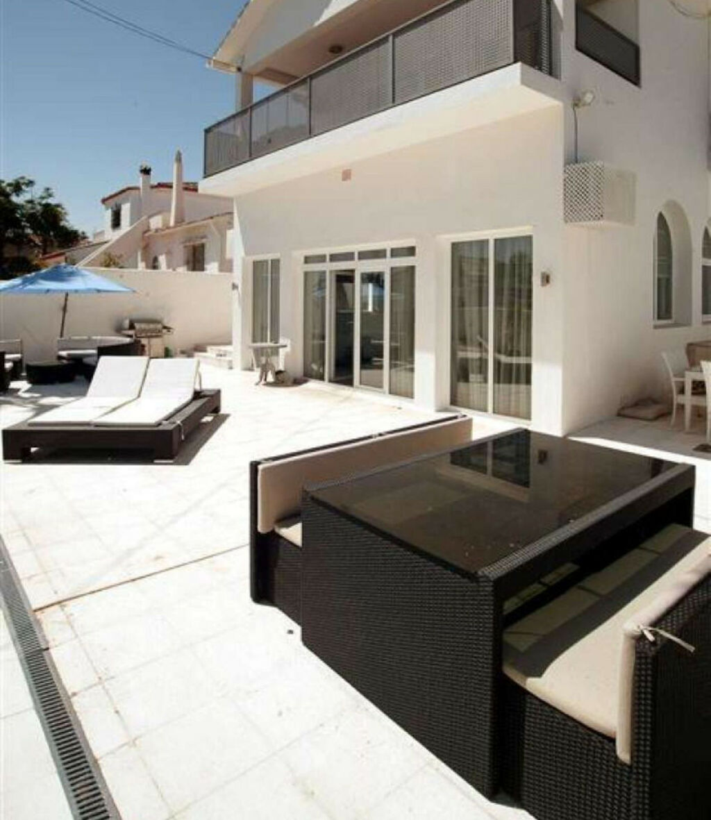 Detached Villa Nueva Andalucía Málaga - image 19