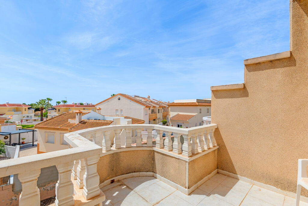 Townhouse Dona Pepa Alicante - image 19
