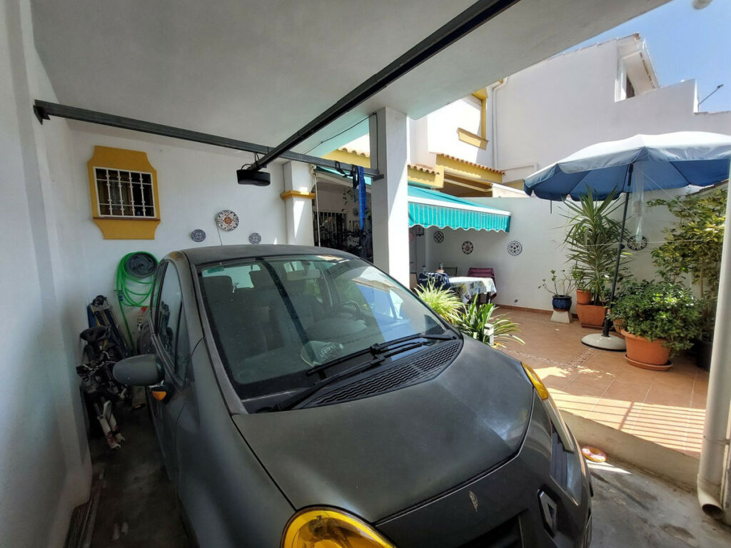 Townhouse Las Lagunas Málaga - image 19