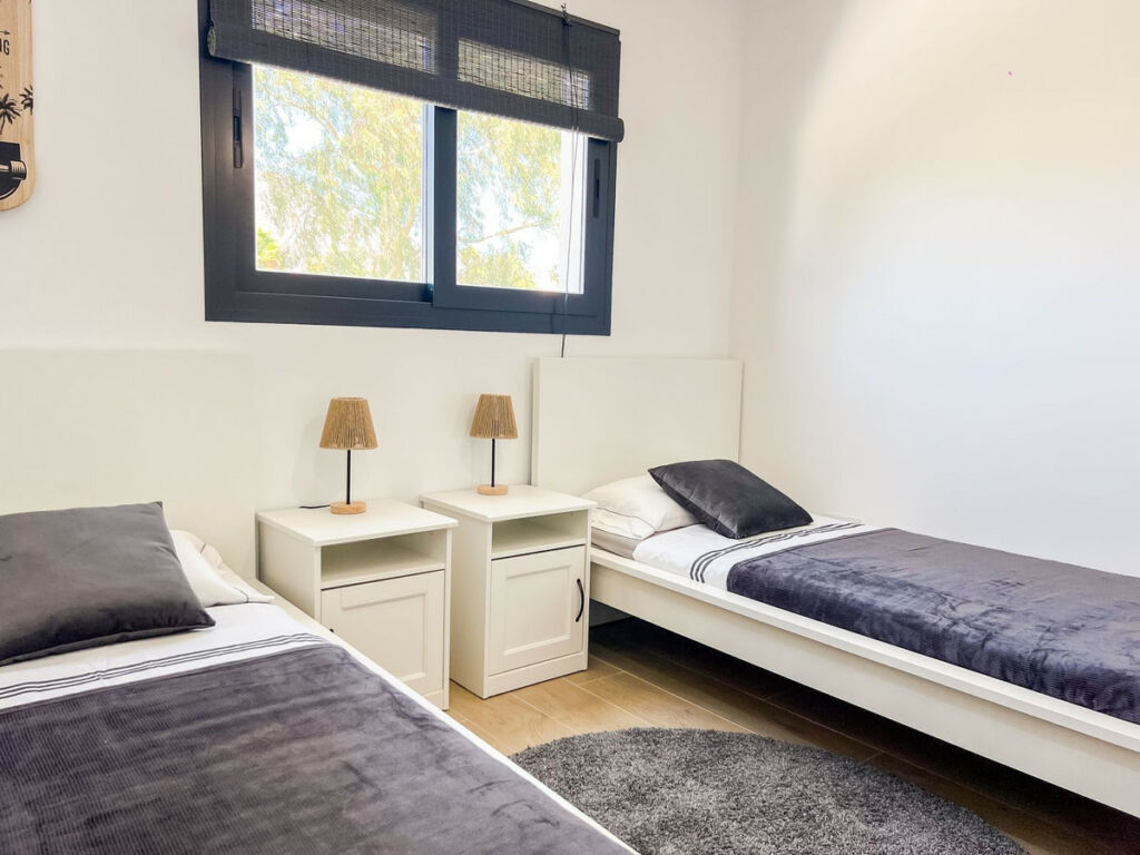Middle Floor Apartment Estepona Málaga - image 19