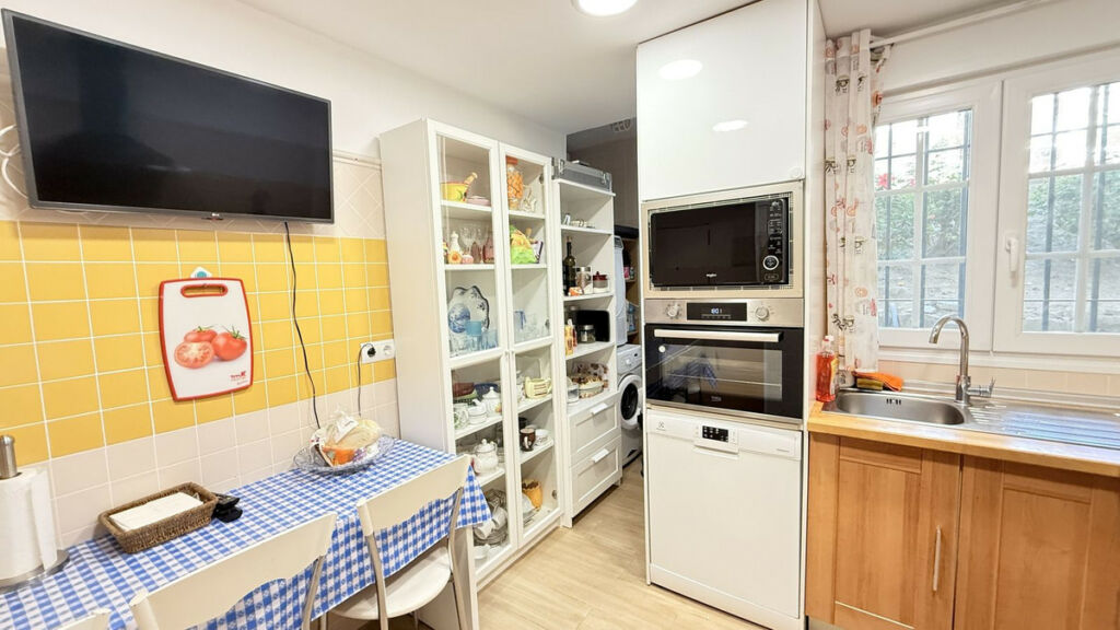 Ground Floor Apartment Estepona Málaga - image 21