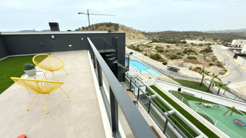 Townhouse Finestrat Alicante - image 19