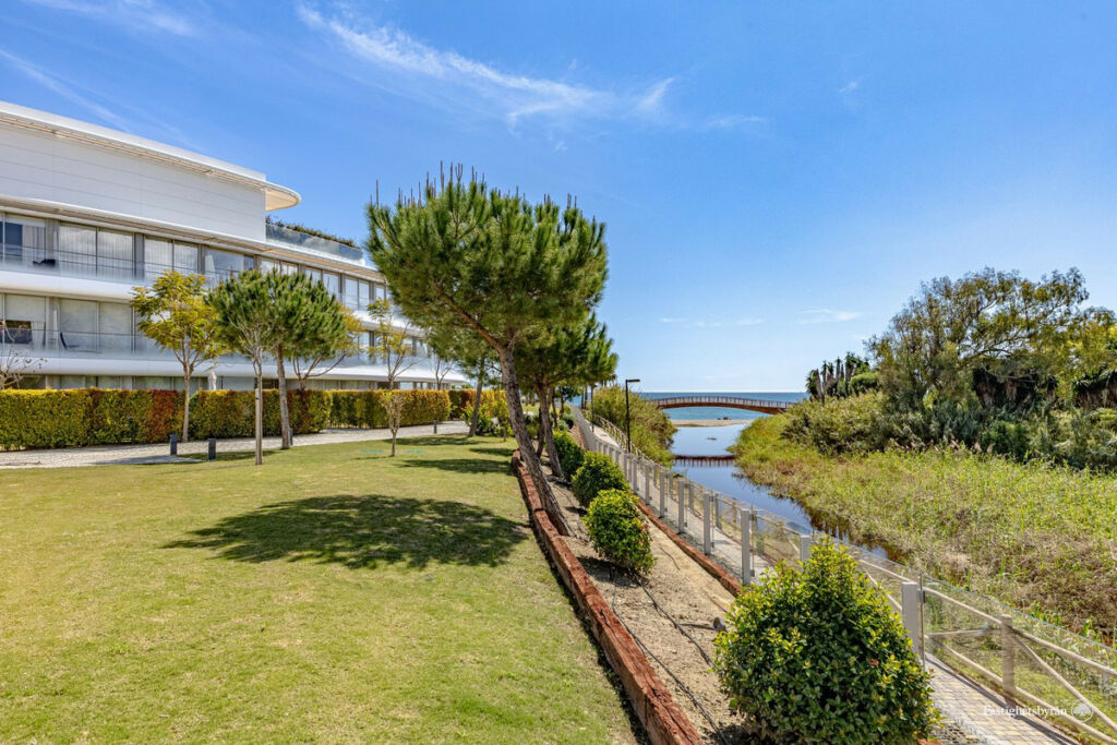 Middle Floor Apartment Estepona Málaga - image 11