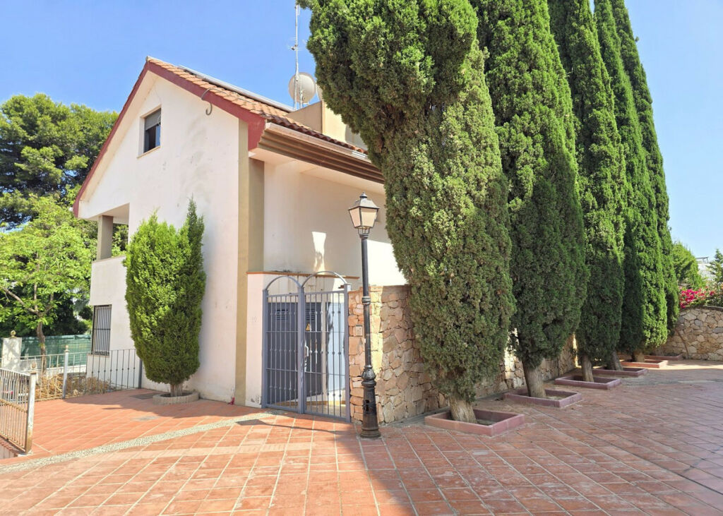 Townhouse Benalmadena Costa Málaga - image 2