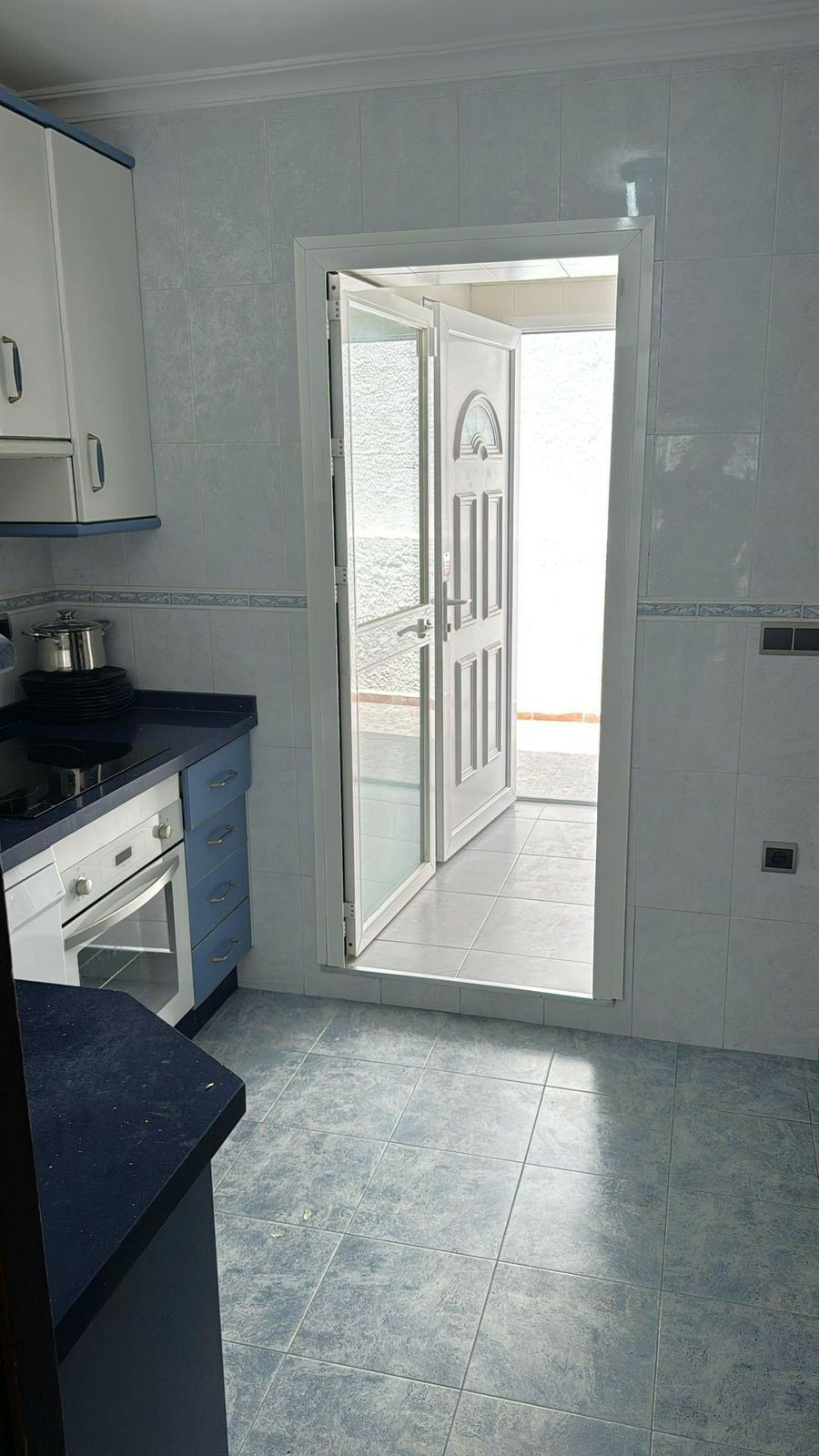 Detached Villa Estepona Málaga - image 18