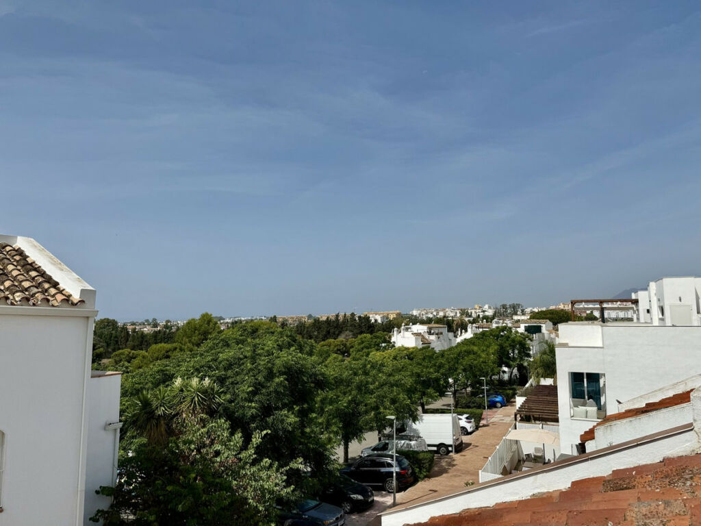 Townhouse Nueva Andalucía Málaga - image 19