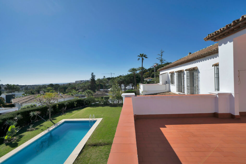 Detached Villa Las Brisas Málaga - image 19