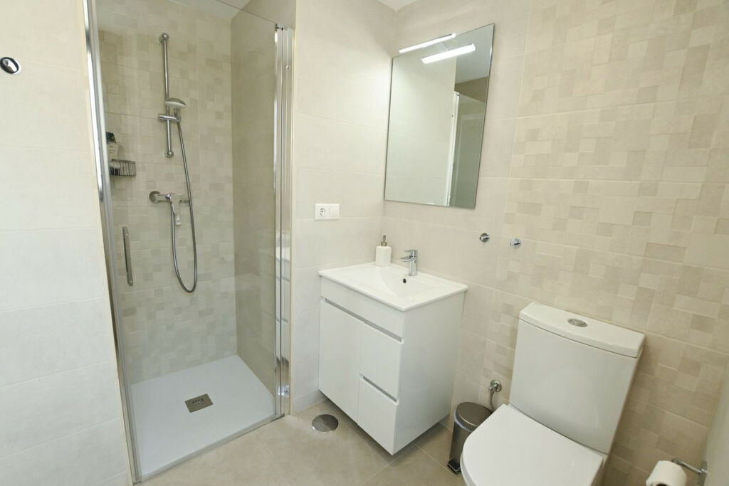 Middle Floor Apartment Calpe Alicante - image 19