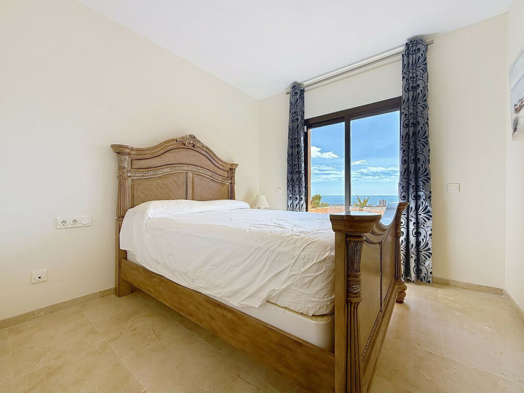 Middle Floor Apartment Manilva Málaga - image 19