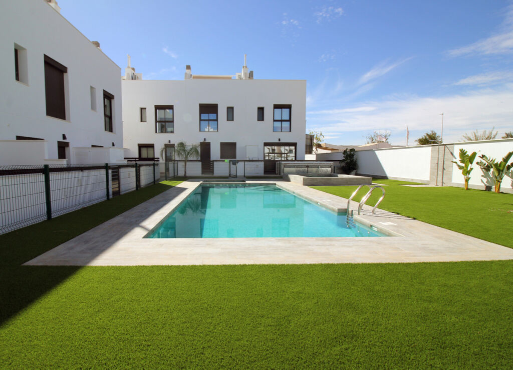 Townhouse Pilar de la Horadada Alicante - image 2