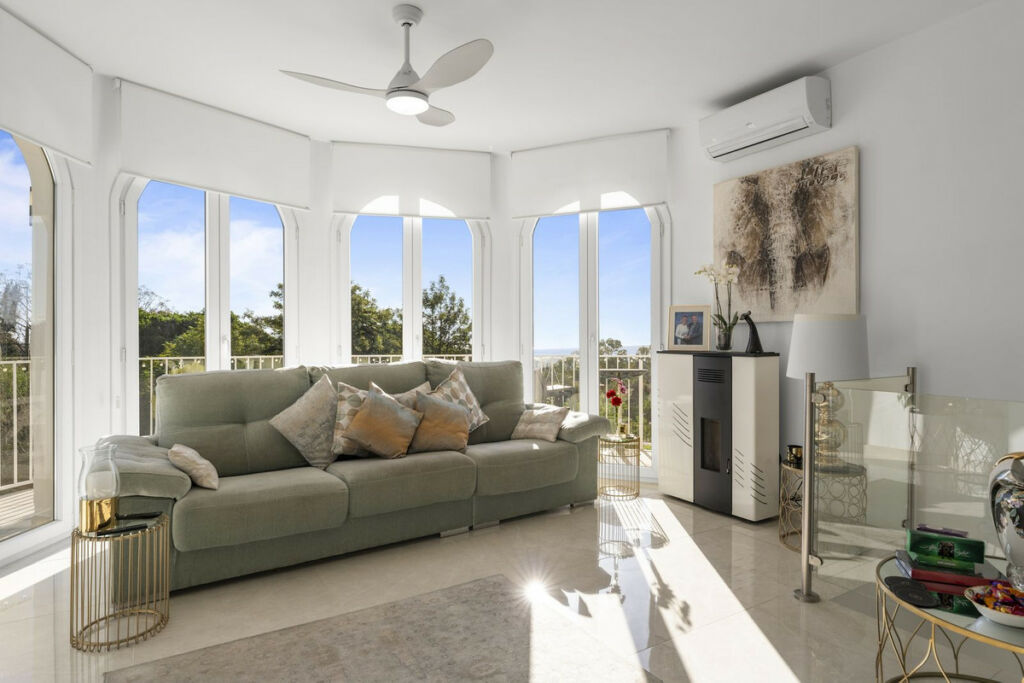 Detached Villa Mijas Málaga - image 2
