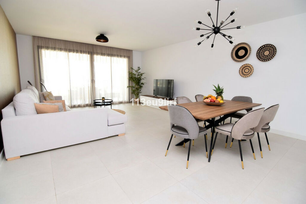 Ground Floor Apartment Estepona Málaga - image 2