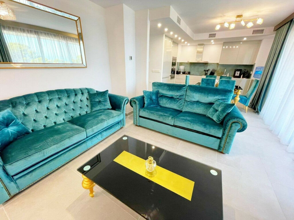 Middle Floor Apartment Villajoyosa Alicante - image 2