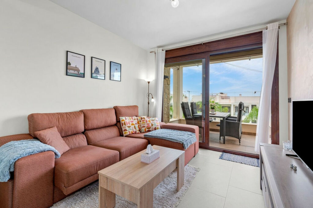Bungalow Los Balcones Alicante - image 2