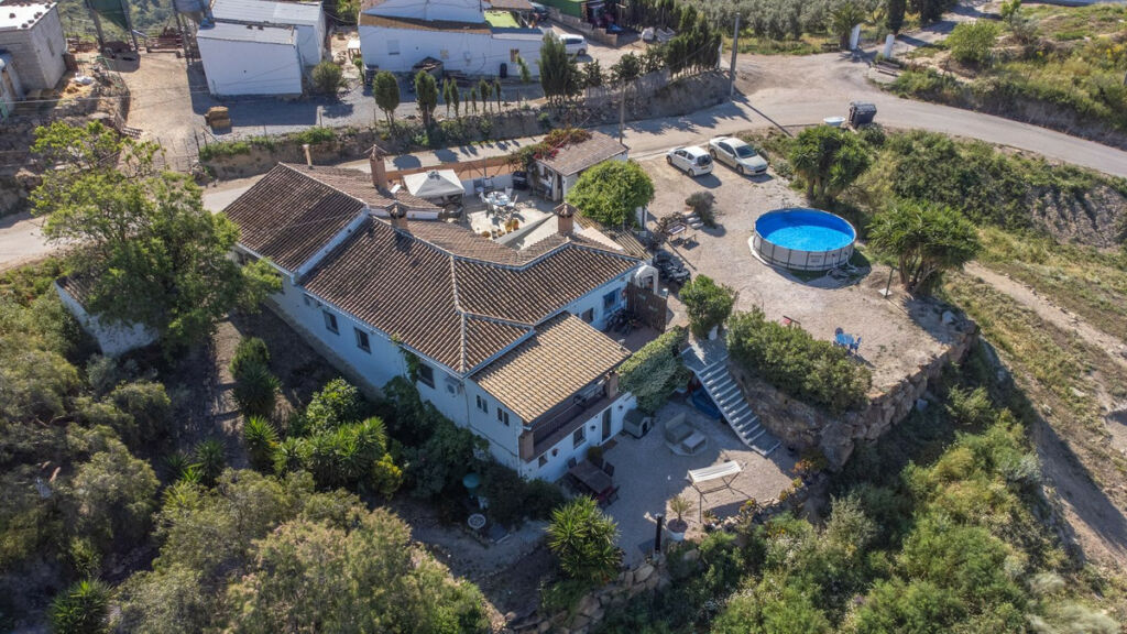 Finca - Cortijo Villanueva De La Concepcion Málaga - image 2