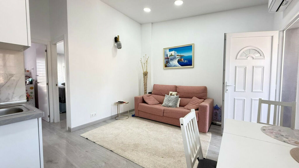 Bungalow Torrevieja Alicante - image 2