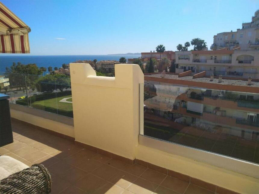 Penthouse Benalmadena Málaga - image 2