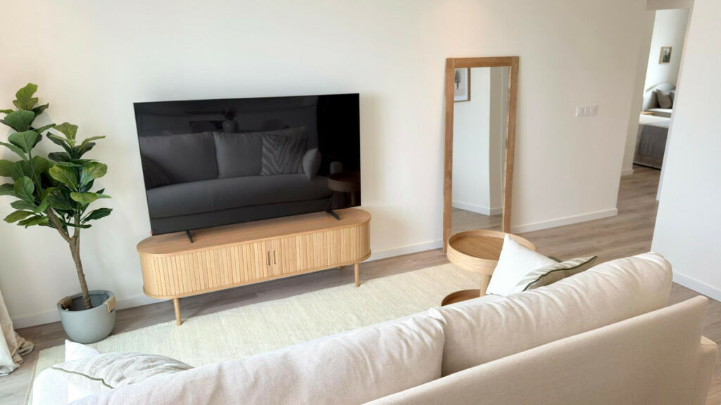 Townhouse Finestrat Alicante - image 2