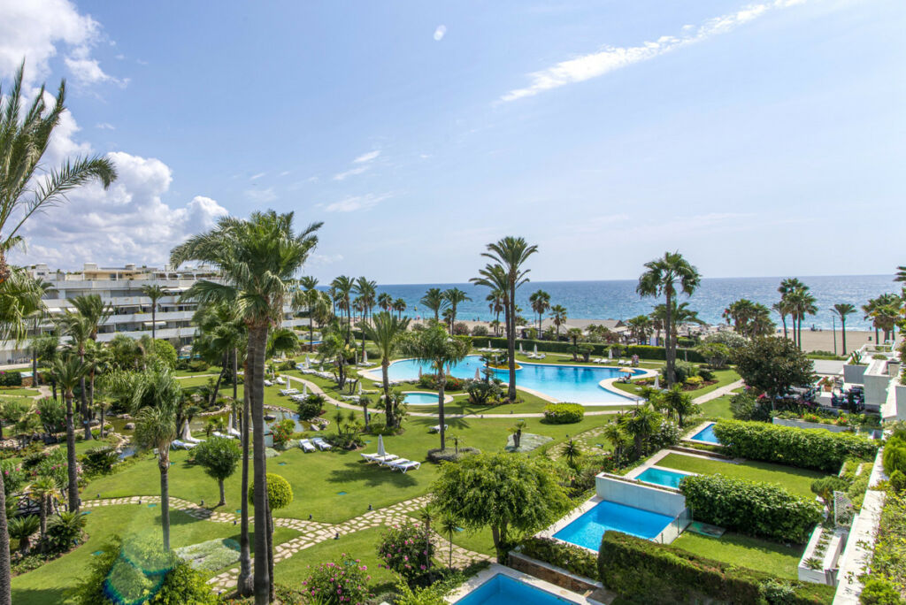 Penthouse Puerto Banús Málaga - image 2