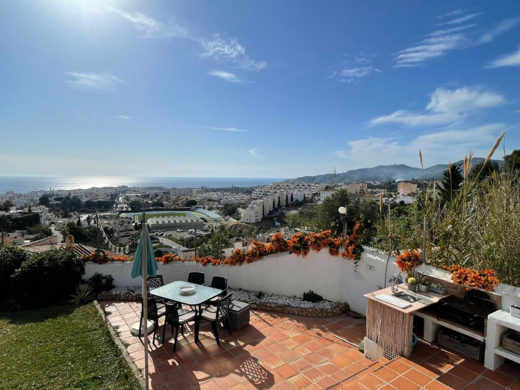 Detached Villa Nerja Málaga - image 3