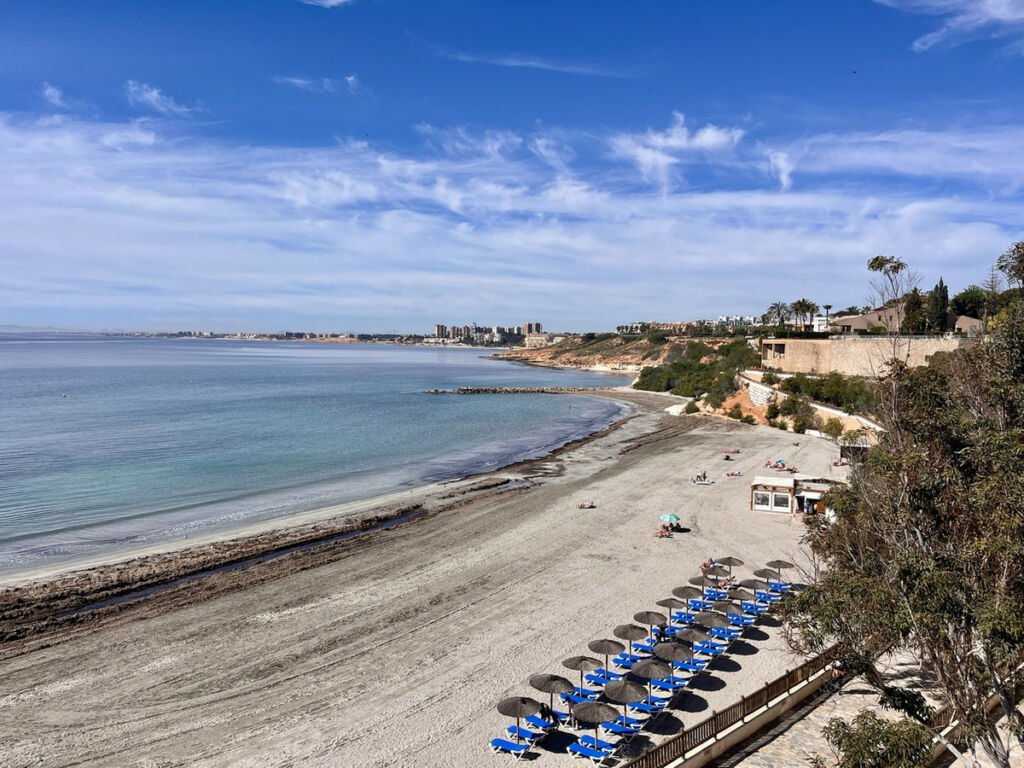 Detached Villa Cabo Roig Alicante - image 2