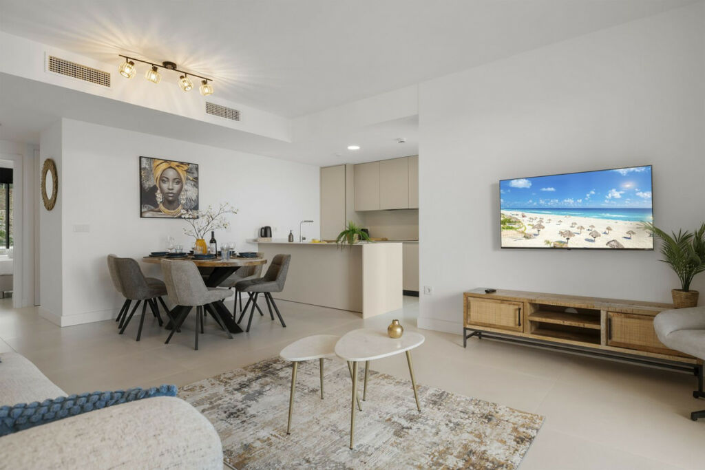 Ground Floor Apartment Fuengirola Málaga - image 2