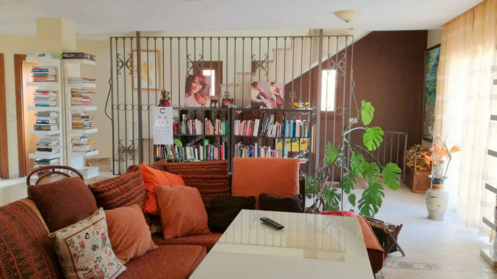 Detached Villa Estacion de Cartama Málaga - image 2