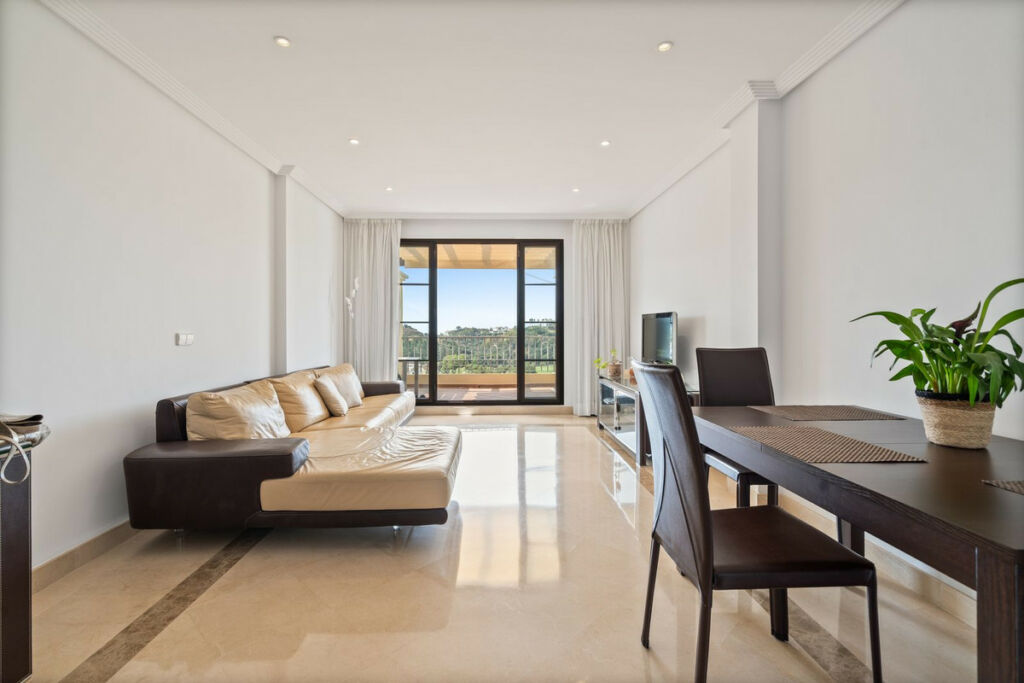 Penthouse Los Arqueros Málaga - image 2