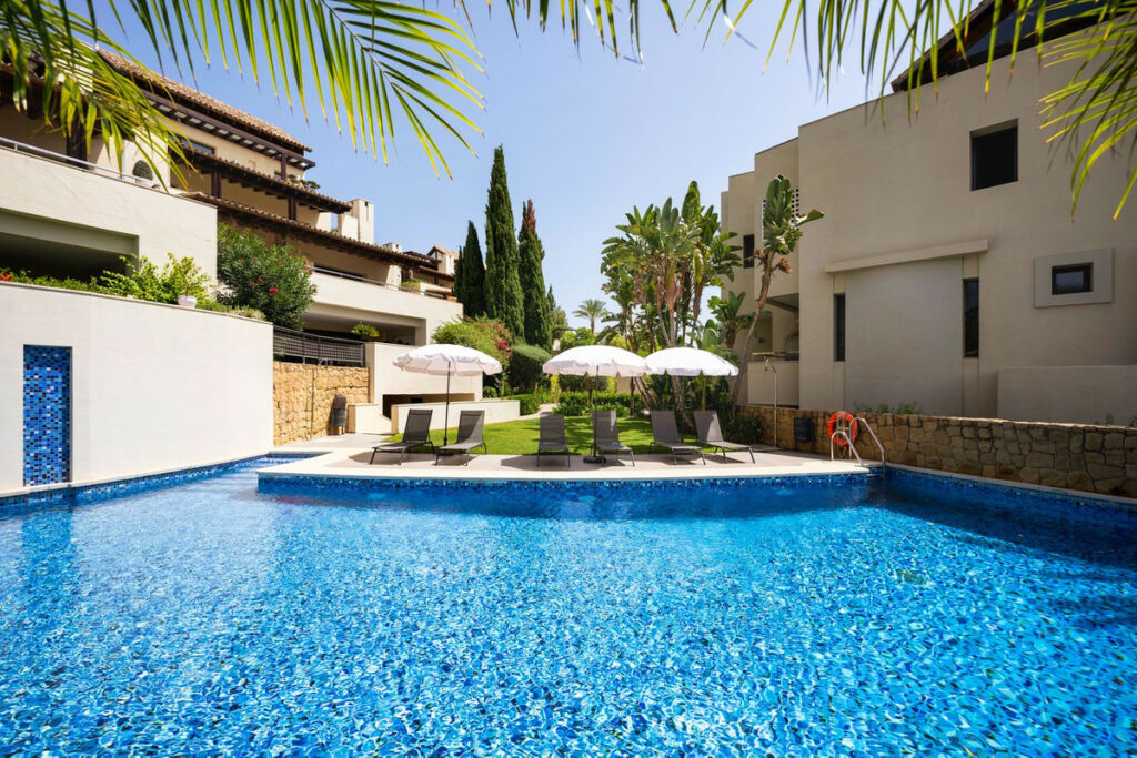 Ground Floor Apartment Marbella Málaga - image 2