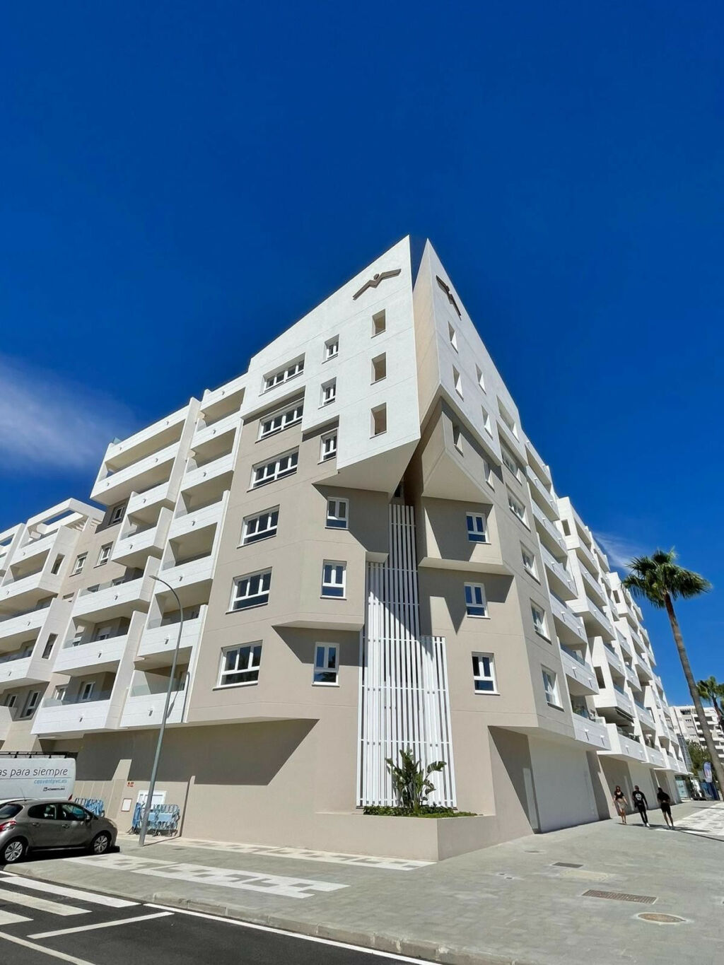 Middle Floor Apartment Marbella Málaga - image 3