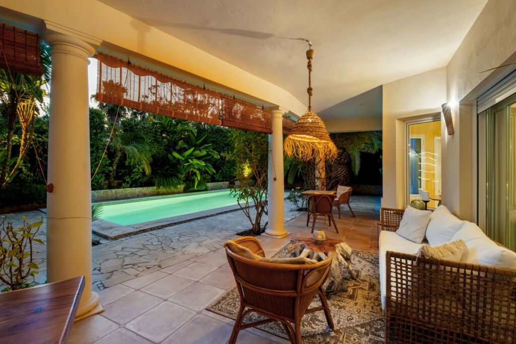 Detached Villa Reserva de Marbella Málaga - image 2